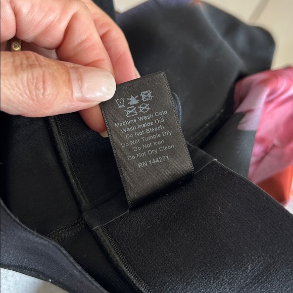 Ultracor Matching Set Bra and Leggings - Picture 8 of 11